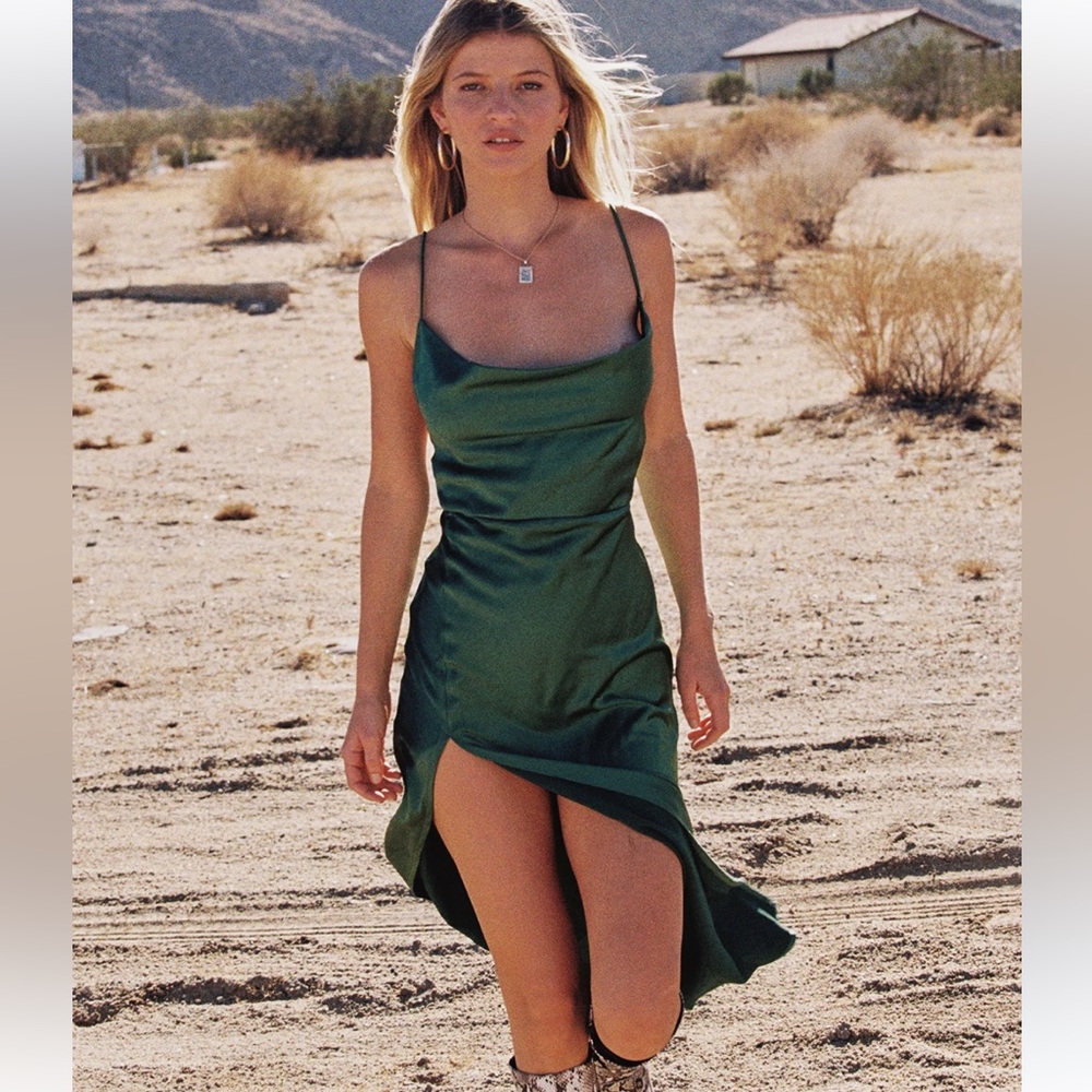 LIONESS WALK THE LINE MIDI GREEN DRESS SIDE SLIT SILKY SOFT COWL NECK 90’s Y2K - Picture 2 of 16